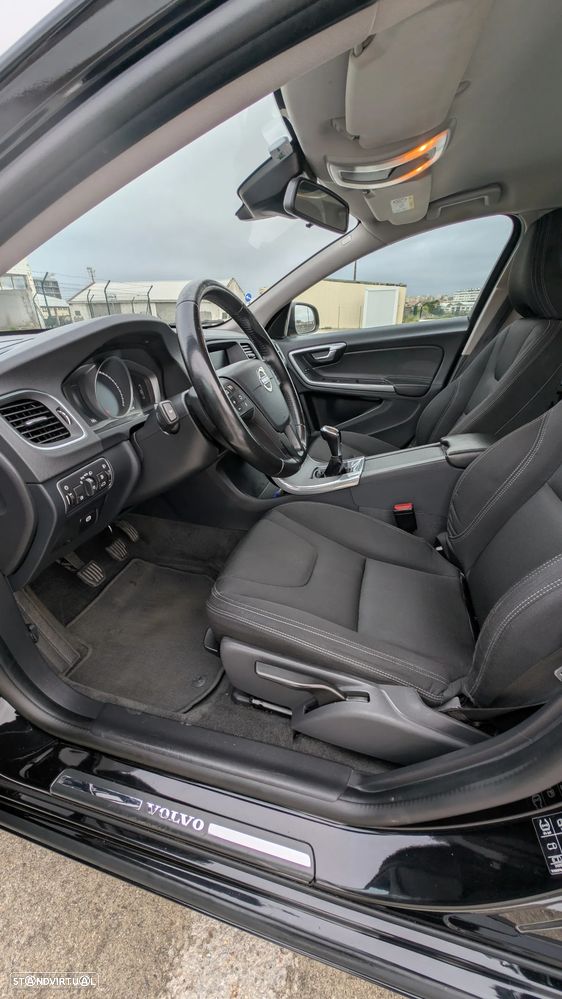Volvo V60 D2 - 11