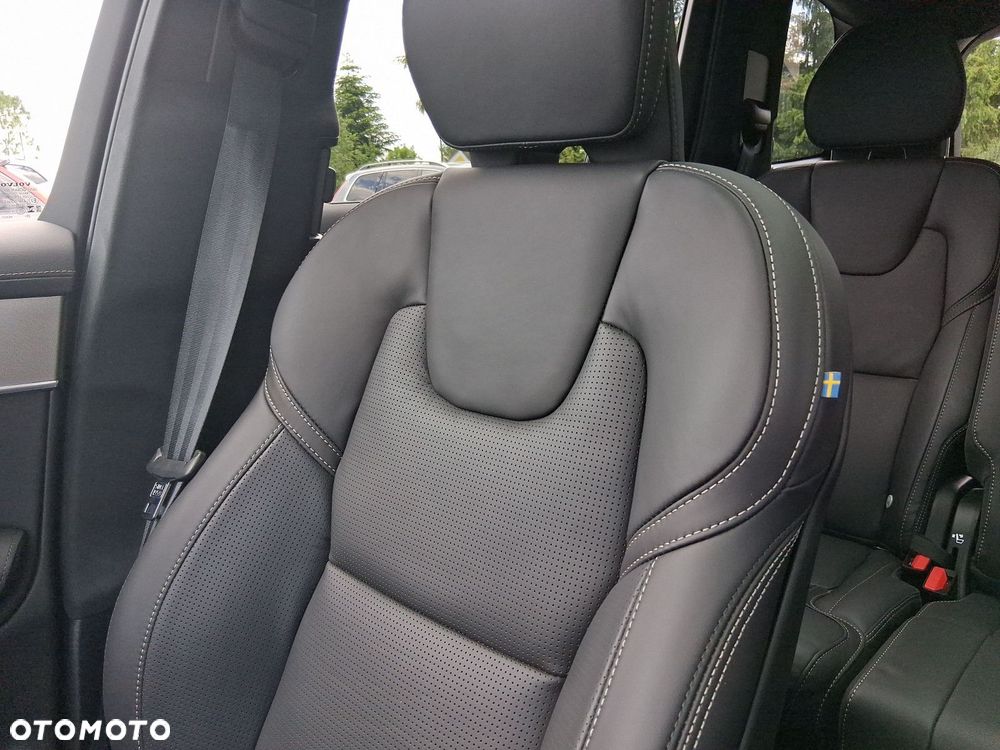 Volvo XC 90 - 18