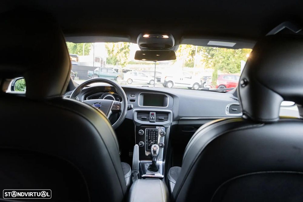 Volvo V40 1.6 D2 R-Design - 13