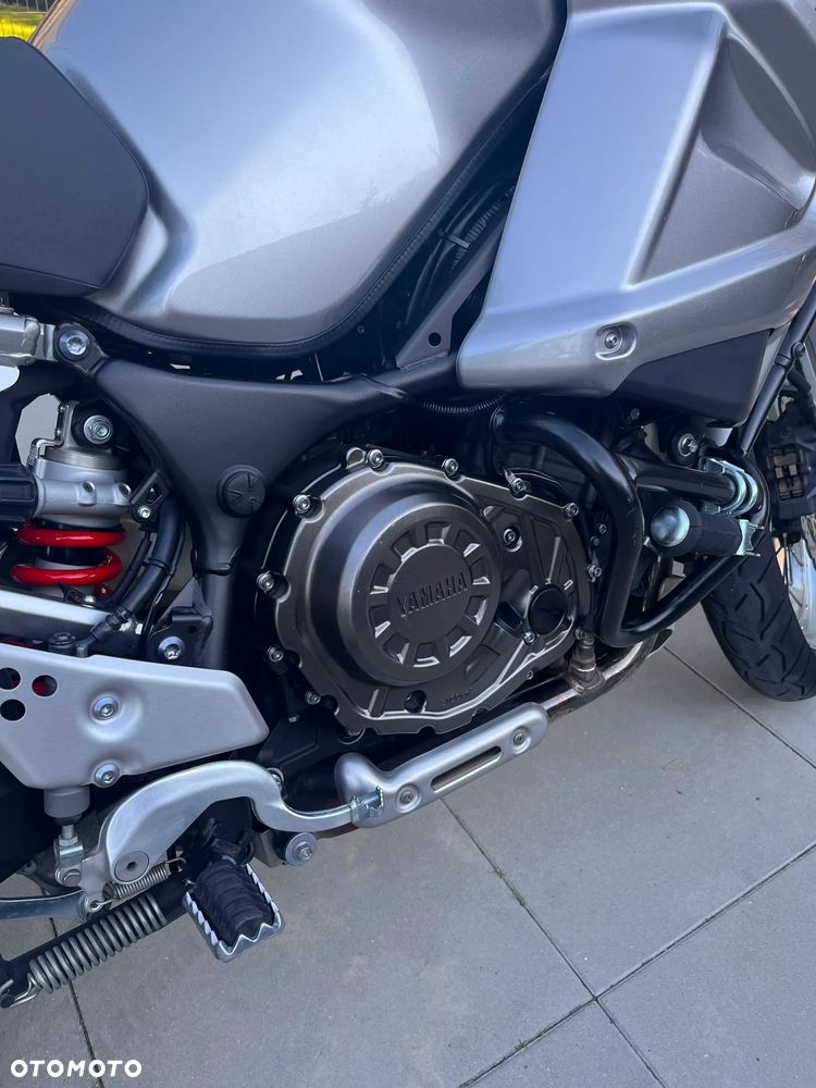 Yamaha XTZ - 28
