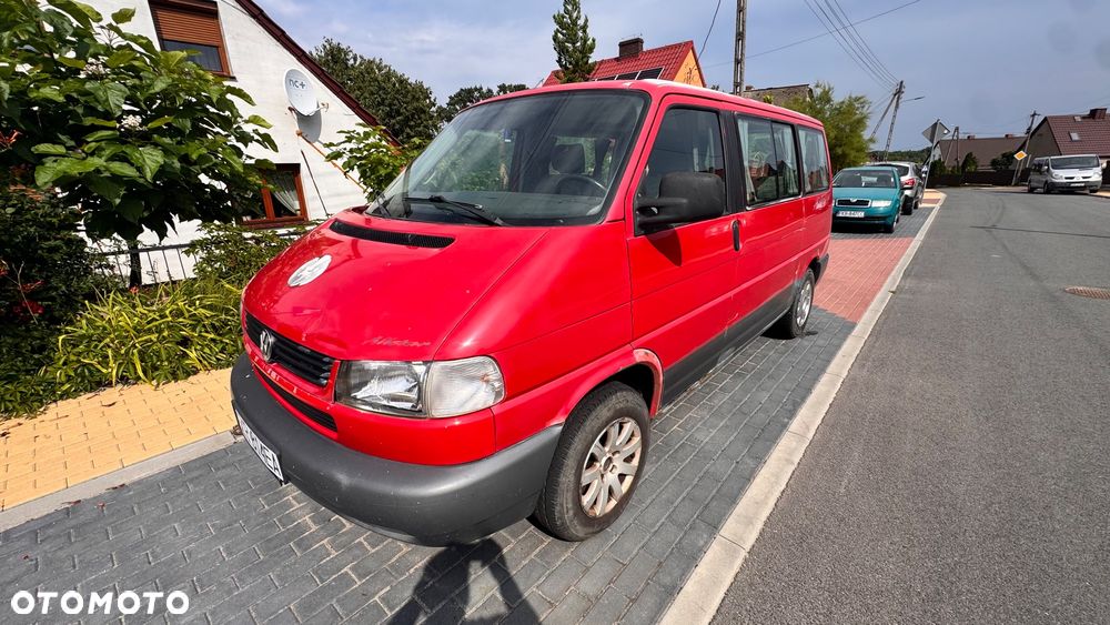 Volkswagen Multivan - 1