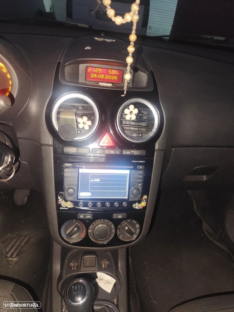 Opel Corsa 1.3 CDTi Cosmo - 2