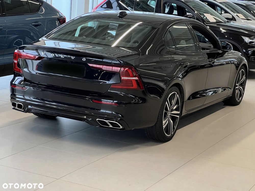Volvo S60 2021 photo 4