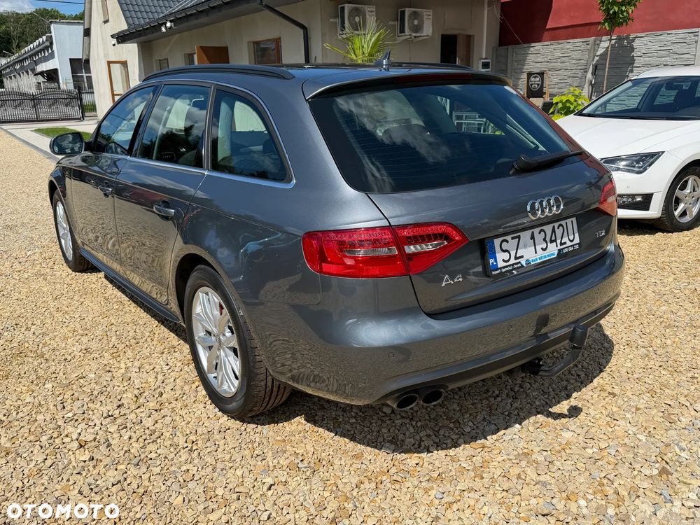 Audi A4 Avant 2.0 TDI DPF clean diesel multitronic S line Sportpaket - 9