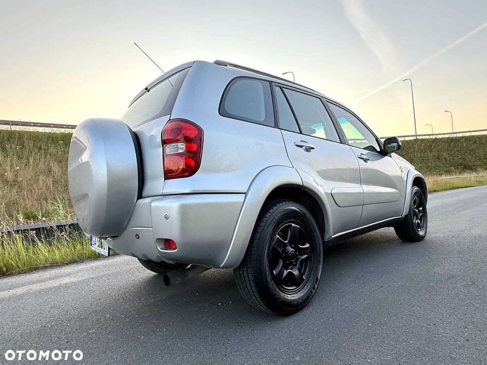 Toyota RAV4 D-4D 4x4 Sol - 4