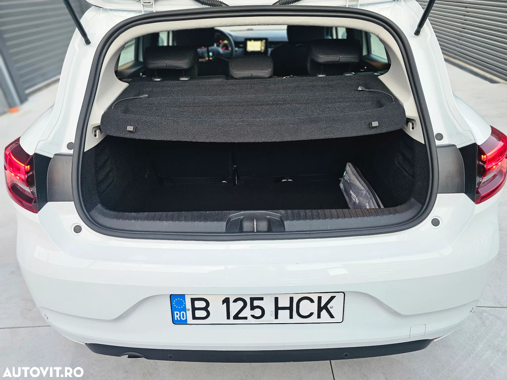 Renault Clio BLUE dCi 85 BUSINESS EDITION - 14