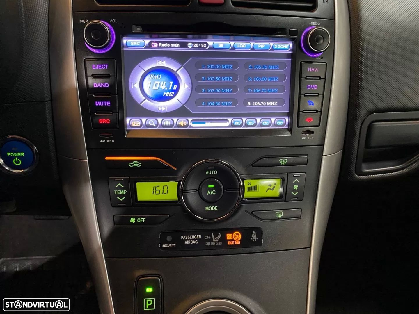 Toyota Auris 1.8 HSD Sport+Navi - 12