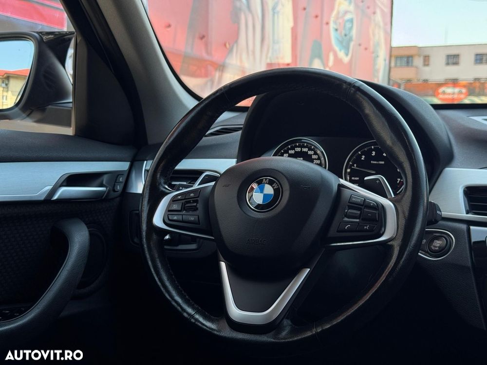 BMW X1 xDrive20i AT - 10