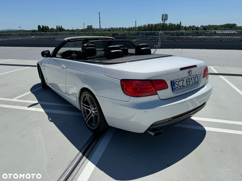 BMW Seria 3 320i M Sport Edition - 8