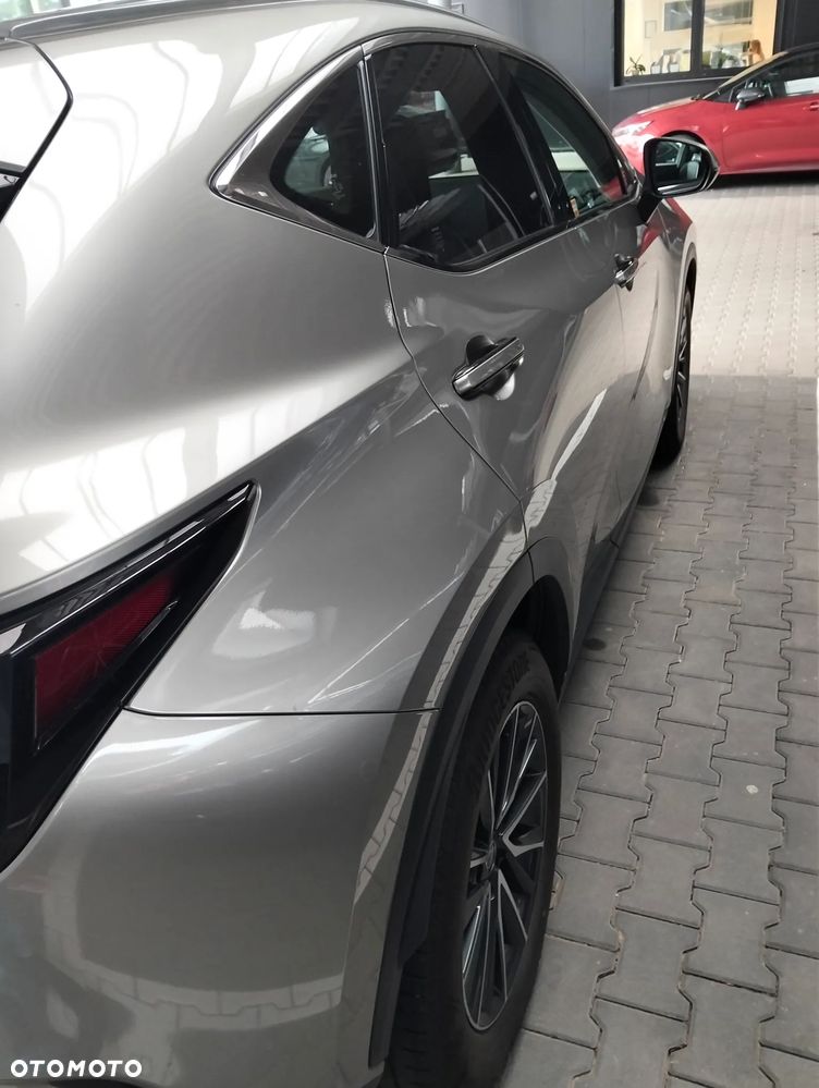 Lexus NX 350h Prestige 2WD - 7