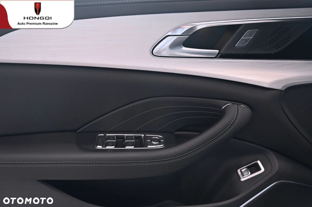 Hongqi H5 - 14