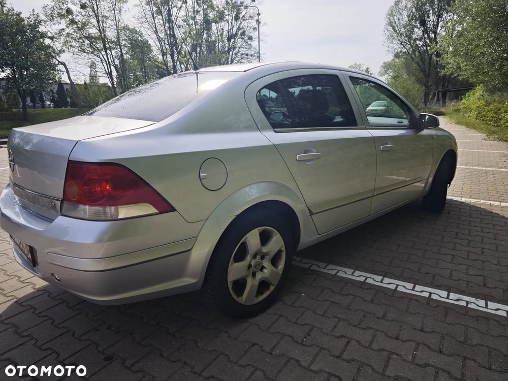 Opel Astra 1.6 Enjoy - 5