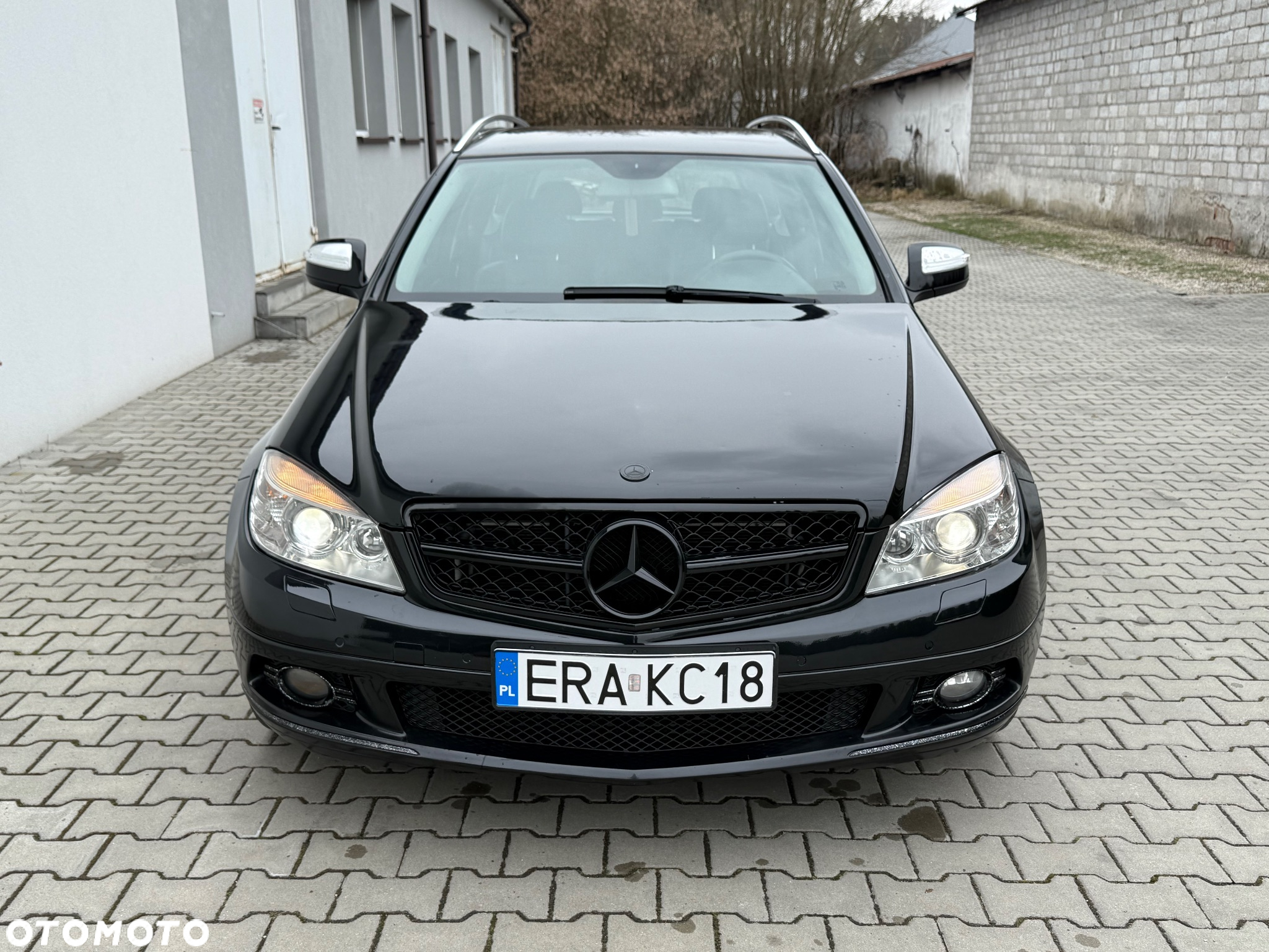Mercedes-Benz Klasa C 220 T CDI DPF Automatik Avantgarde - 2