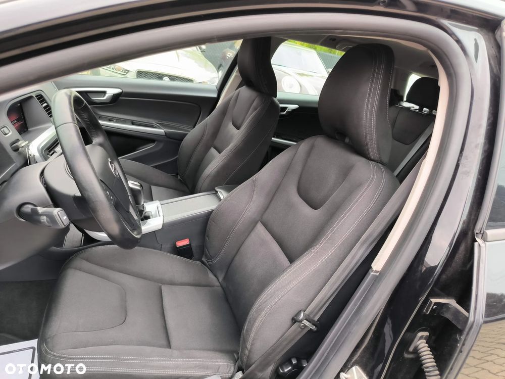 Volvo V60 D2 Drive-E Dynamic Edition (Kinetic) - 18