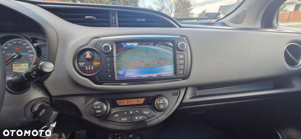 Toyota Yaris 1.33 Premium EU6 - 29