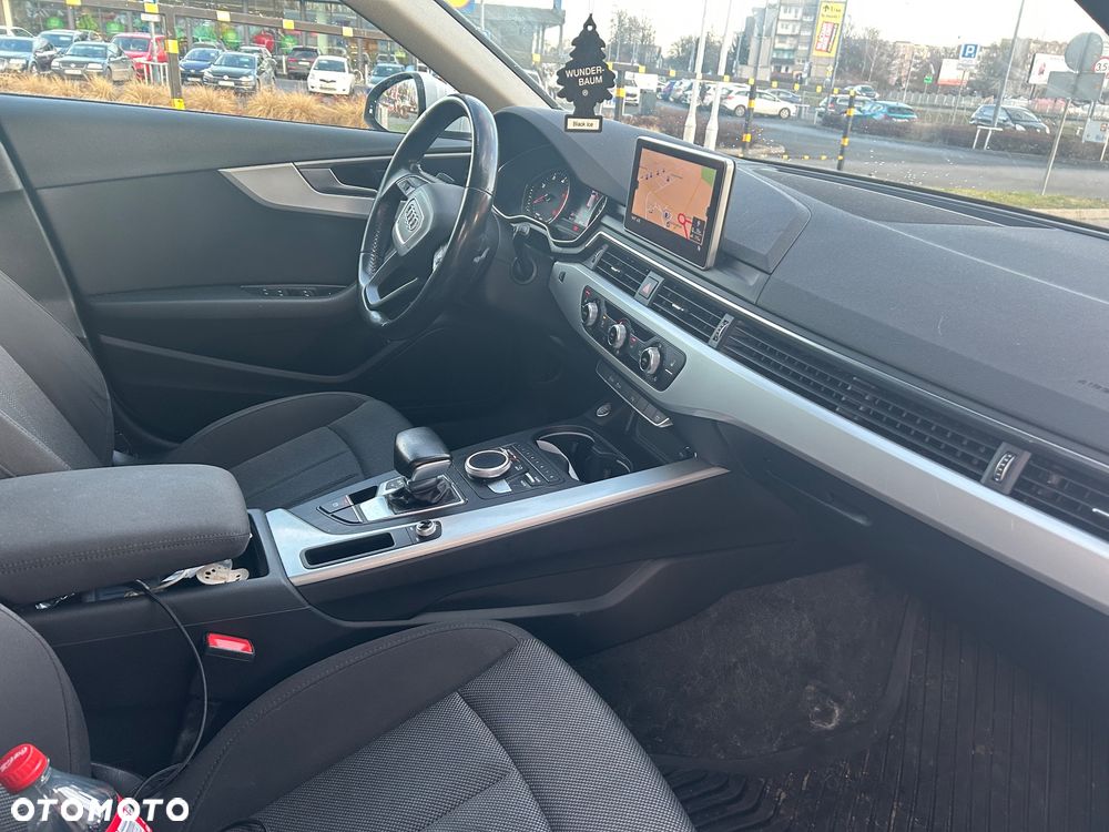 Audi A4 Avant 2.0 TDI S tronic - 30