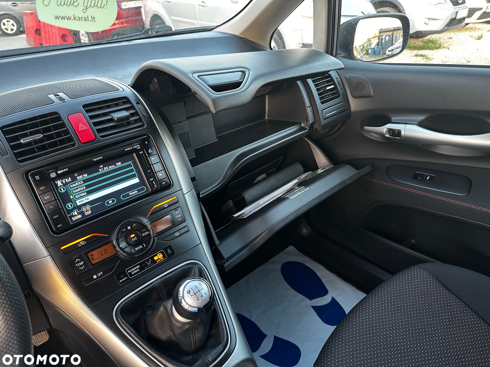 Toyota Auris 1.6 Active - 27