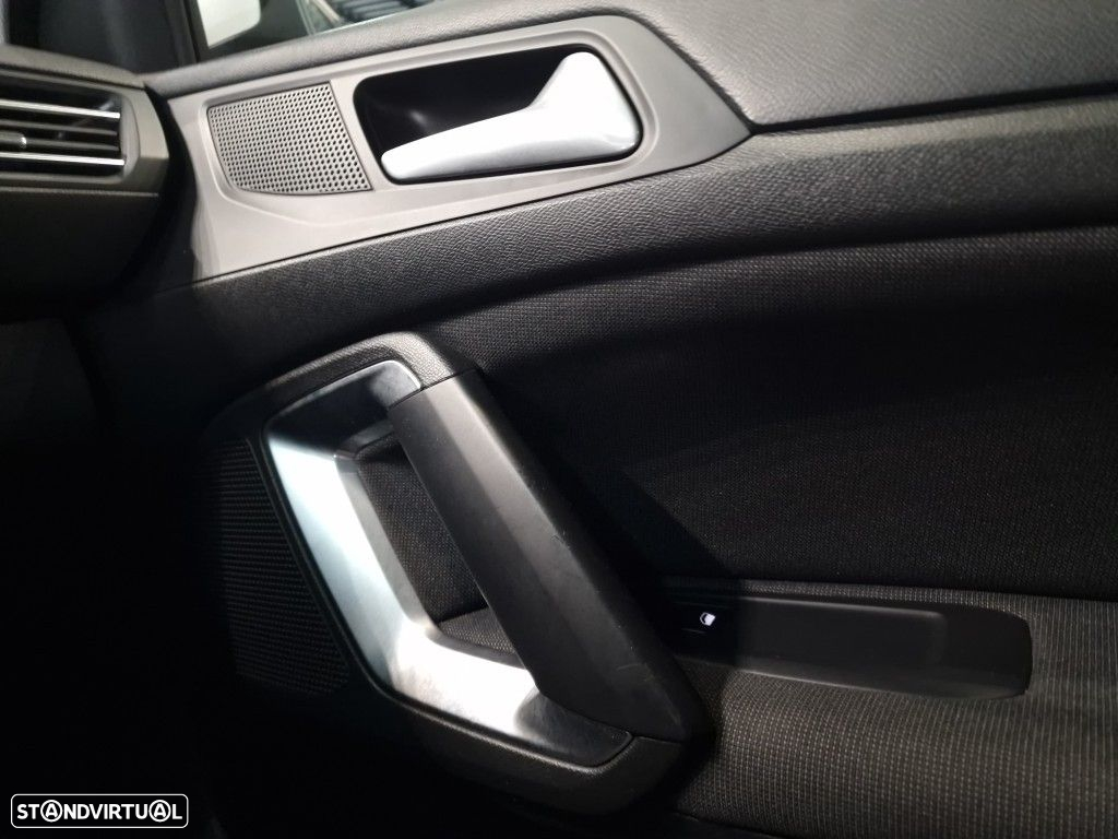 Peugeot 308 1.6 BlueHDi Allure J18 - 46