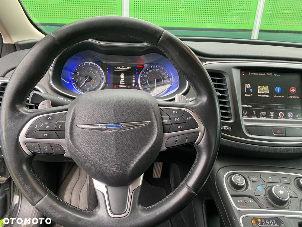 Chrysler 200 - 10