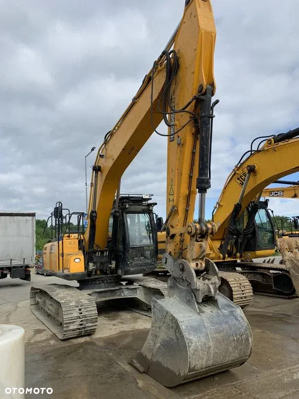 JCB JS220LC - 2