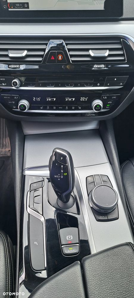 BMW Seria 5 520d Luxury Line - 18