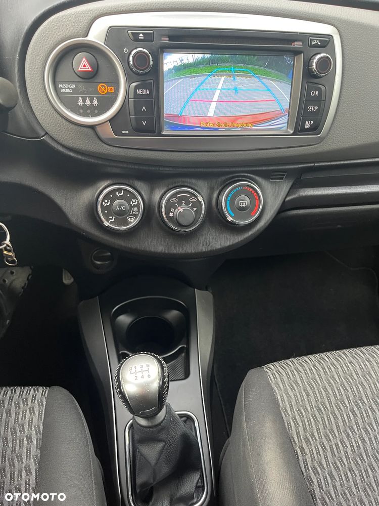 Toyota Yaris 1.33 VVT-i Edition 2014 - 17