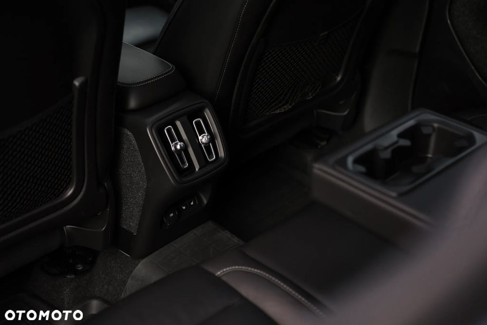 Volvo XC 40 B5 AWD Ultimate Bright - 22
