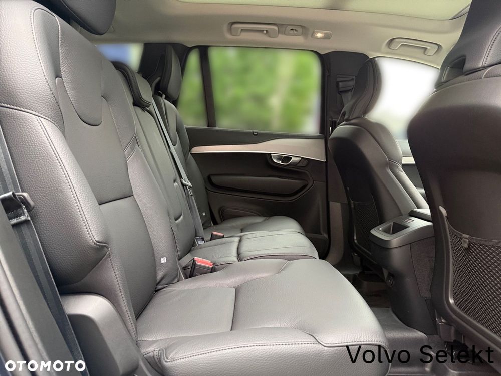 Volvo XC 90 - 30