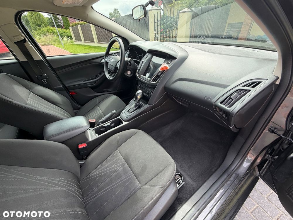 Ford Focus - 10