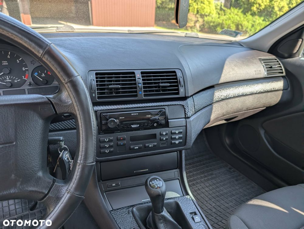 BMW Seria 3 318i - 9