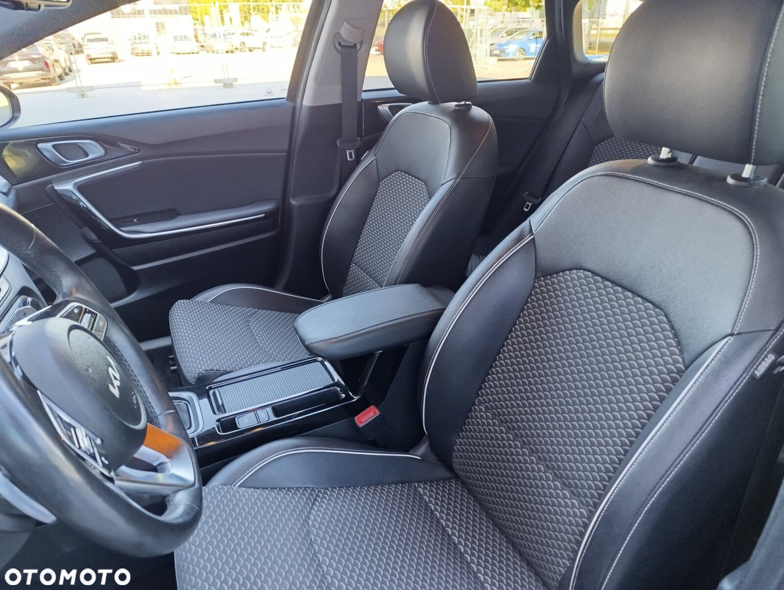 Kia Ceed 1.5 T-GDI L Business Line DCT - 14