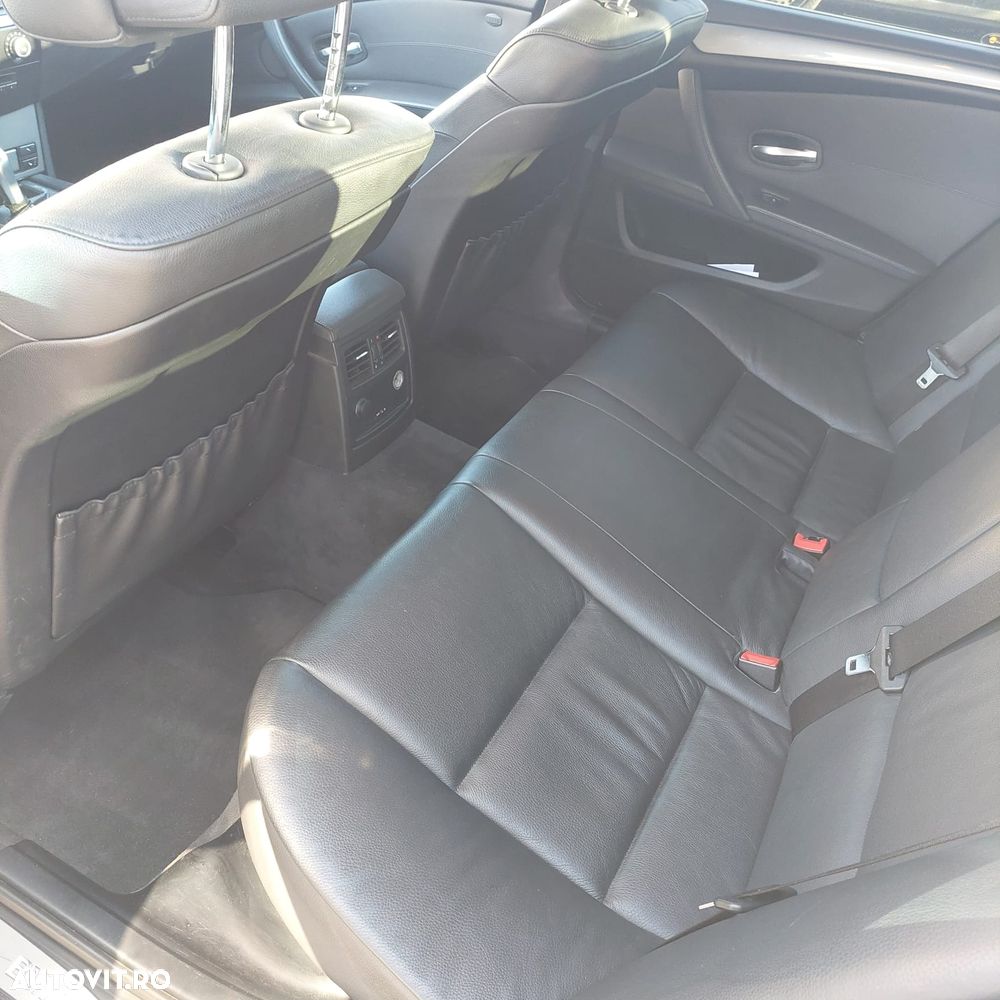BMW Seria 5 520d - 9