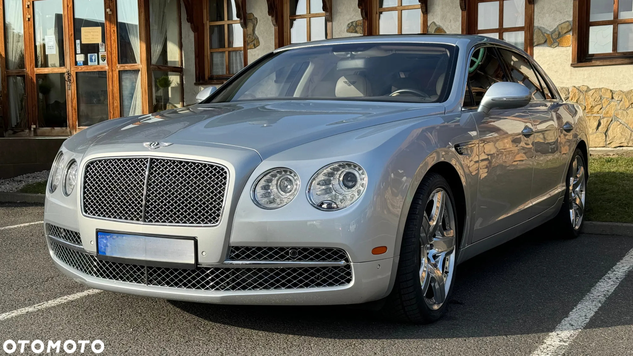 Bentley Flying Spur W12 - 2