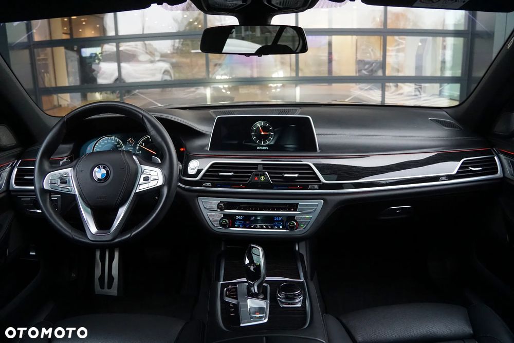 BMW Seria 7 750d xDrive - 31