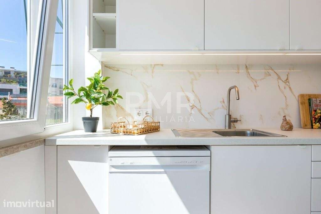 Apartamento T2 totalmente remodelado, em Almada - Grande imagem: 4/18
