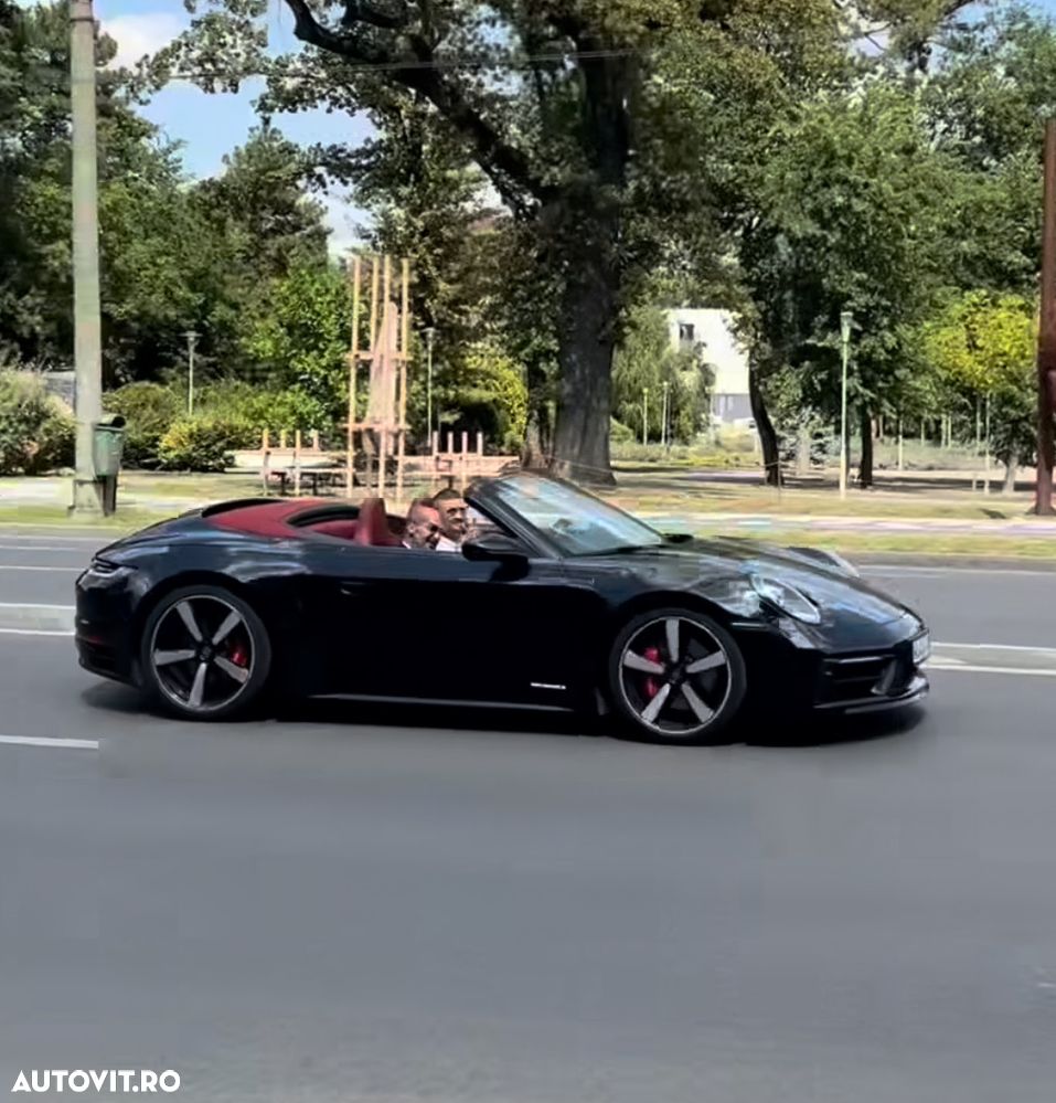 Porsche 911 GTS PDK - 2