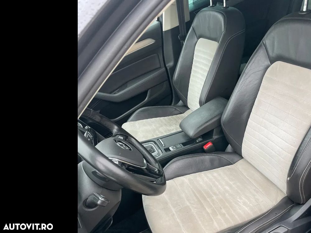 Volkswagen Passat Variant 2.0 TDI DSG Highline - 9