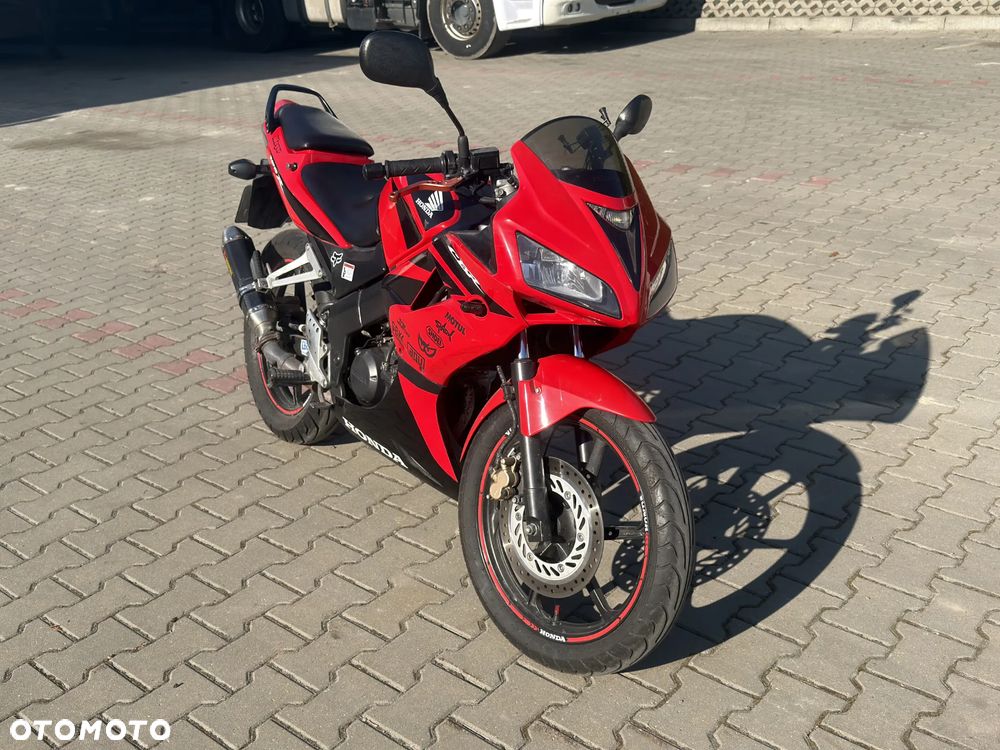 Honda CBR - 6