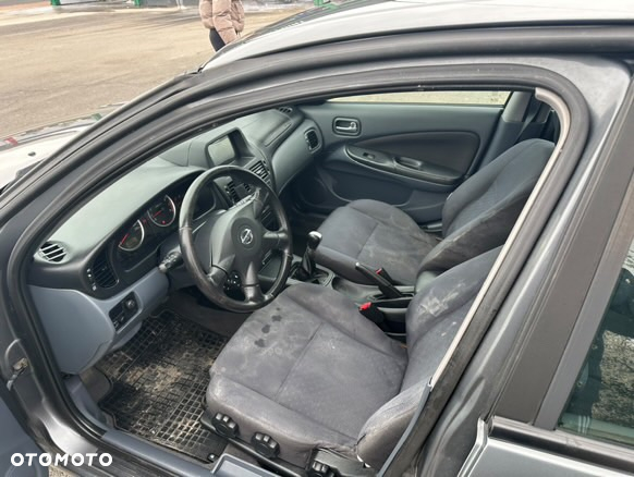 Nissan Almera II 1.8 Tekna - 8