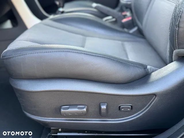 Hyundai i30 i30cw 1.6 CRDi FIFA WM Edition - 7