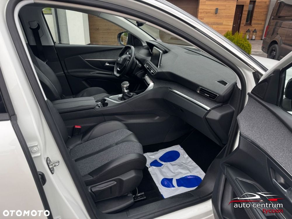 Peugeot 3008 - 17
