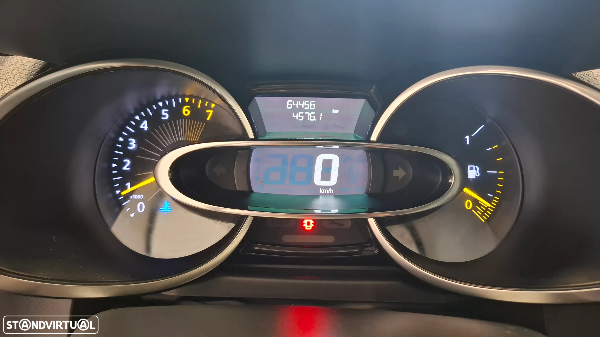 Renault Clio Sport Tourer 0.9 TCE Limited - 11