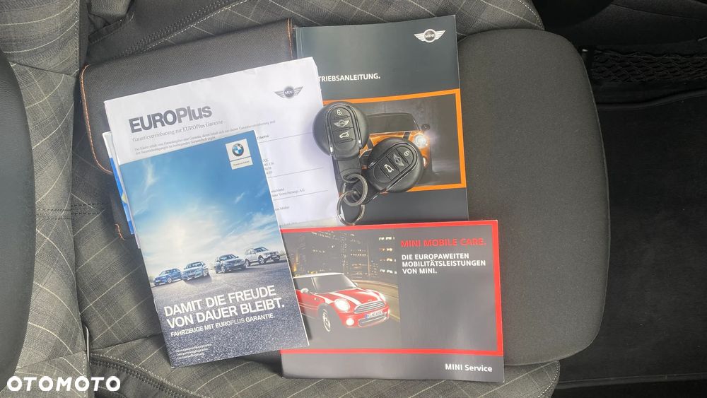 MINI Cooper Seven - 18