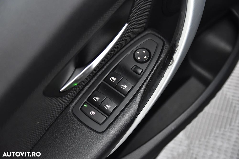 BMW Seria 3 318d - 15