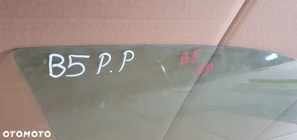 Szyba drzwi prawy przód przednia prawa VW Passat B5 AS2 98r - 5