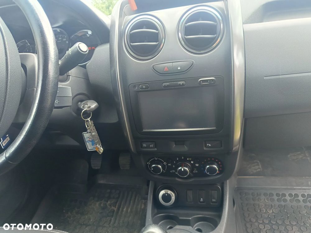 Dacia Duster dCi 110 FAP 4x4 Celebration - 16