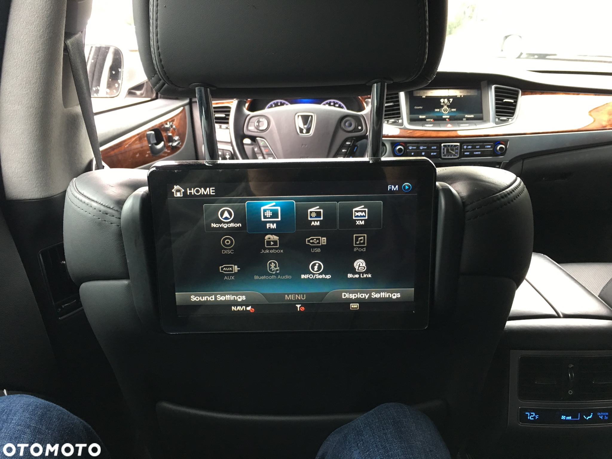 Hyundai Equus - 22