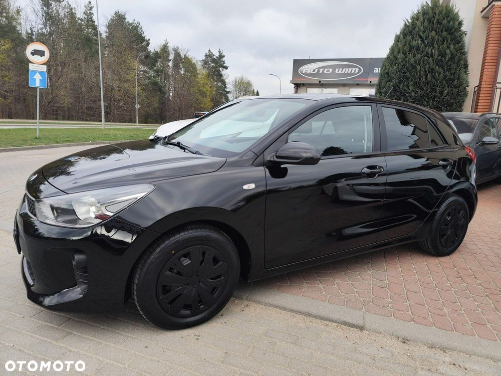 Kia Rio - 8