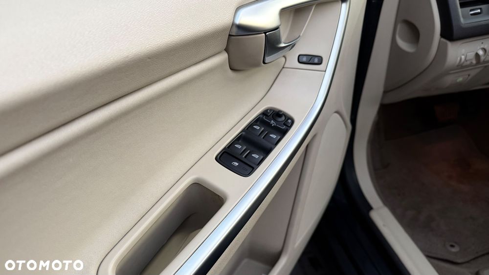 Volvo XC 60 - 19