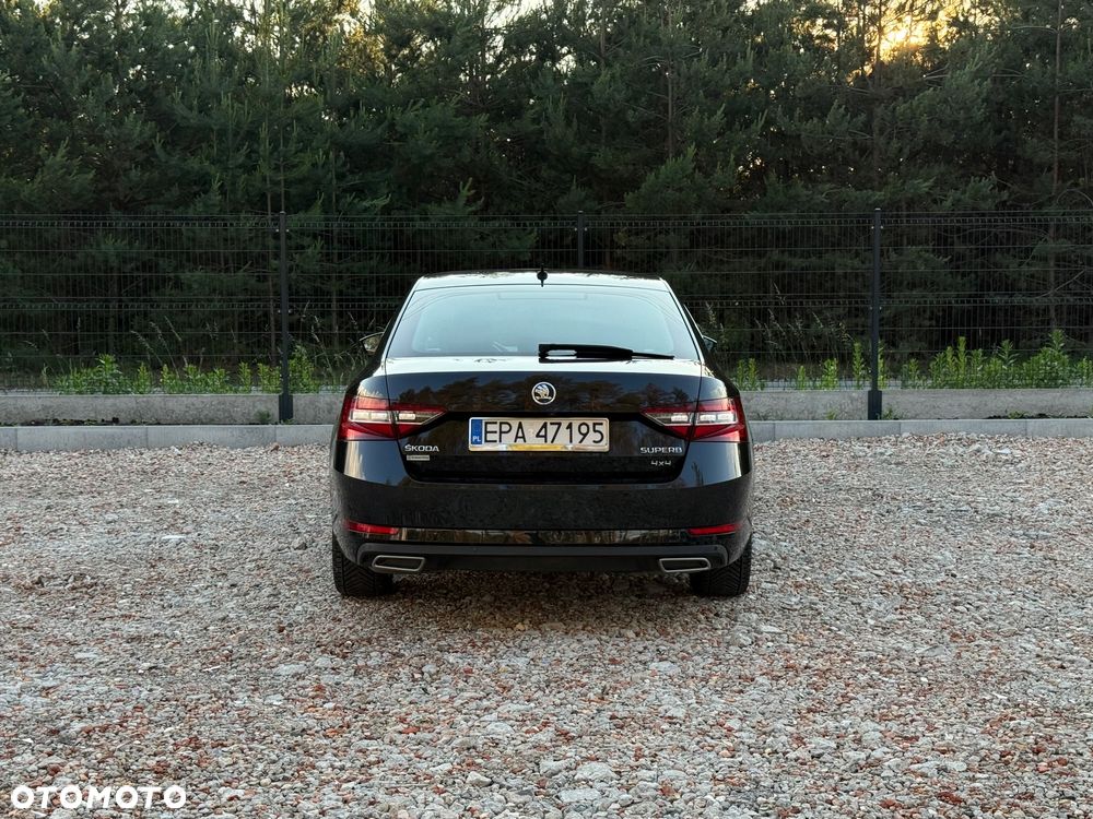 Skoda Superb 2.0 TDI 4x4 L&K DSG - 40